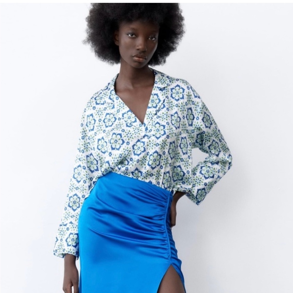 Zara Printed Satin Shirt Size M
